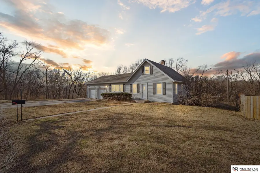 617 Maple Street, Louisville, NE 68037 - Image #2