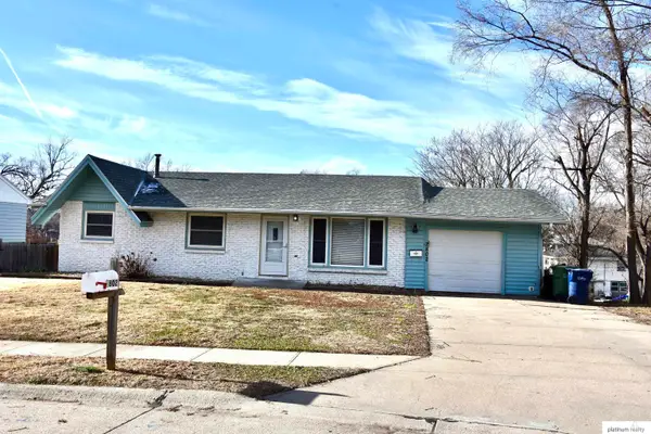 2802 Wayne Street, Bellevue, NE 68005