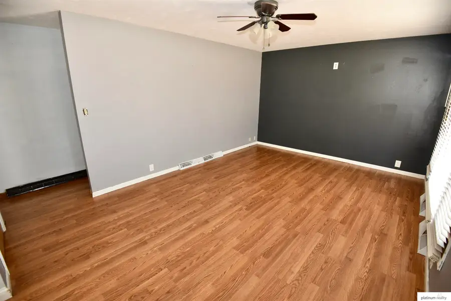 2802 Wayne Street, Bellevue, NE 68005 - Image #3