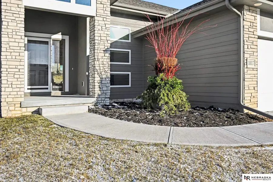 10017 S 181st Street, Omaha, NE 68136 - Image #2