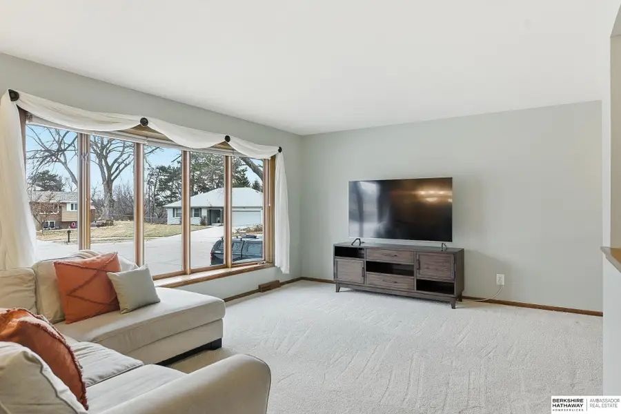 6417 S 76th Circle, Ralston, NE 68127 - Image #3