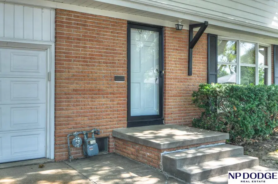 4819 S 50 Street, Omaha, NE 68117-1907 - Image #2