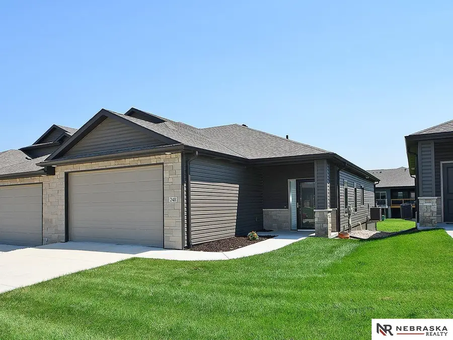 248 Half Moon Drive, Lincoln, NE 68527 - Image #2