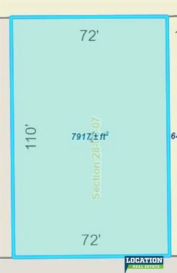 300 Woodland Boulevard, Hickman, NE 68372