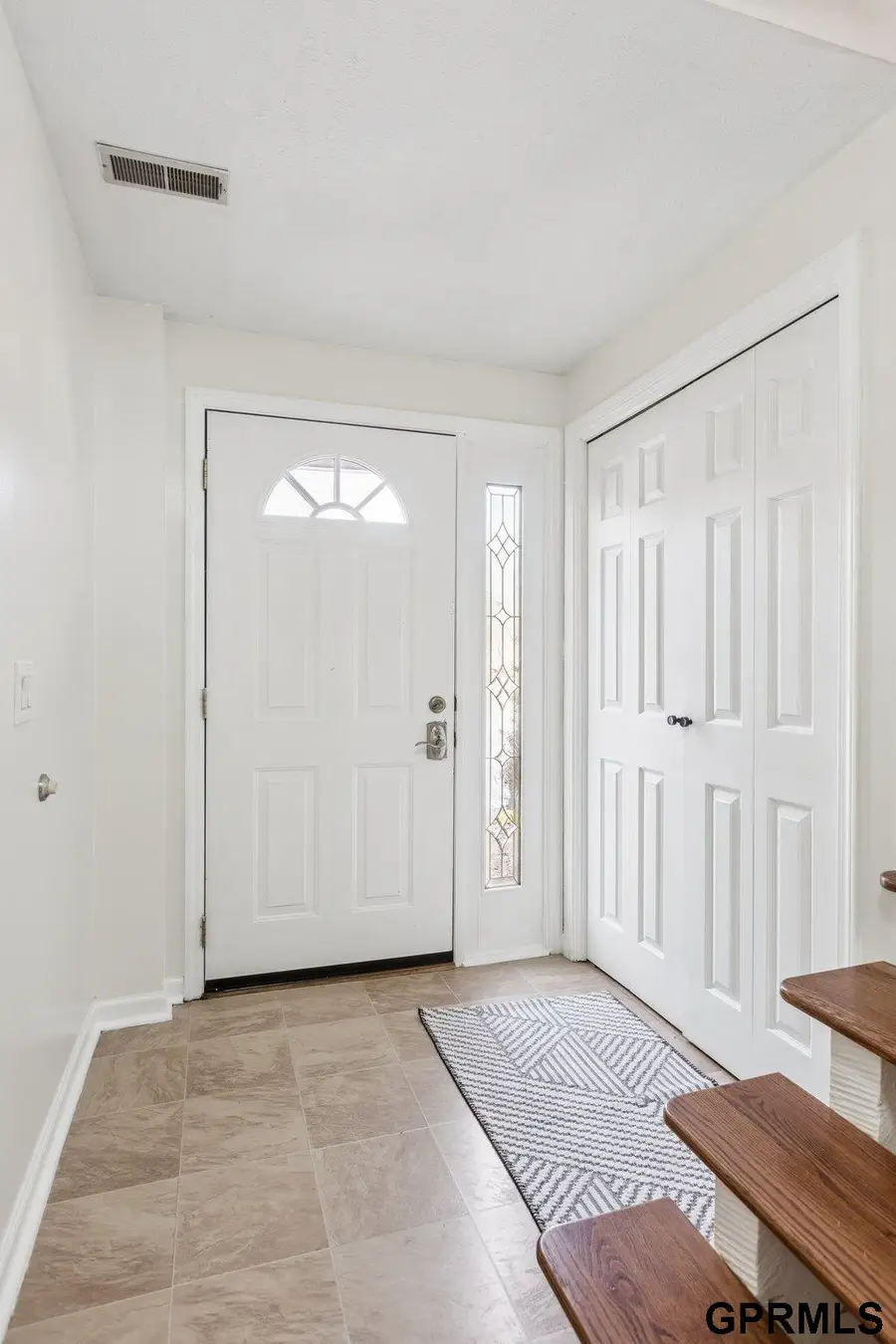 16211 Arbor Street, Omaha, NE 68130 - Image #3