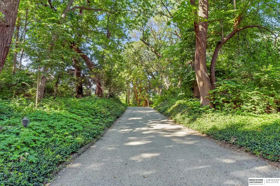 6016 Country Club Oaks Place, Omaha, NE 68152 - Image #2