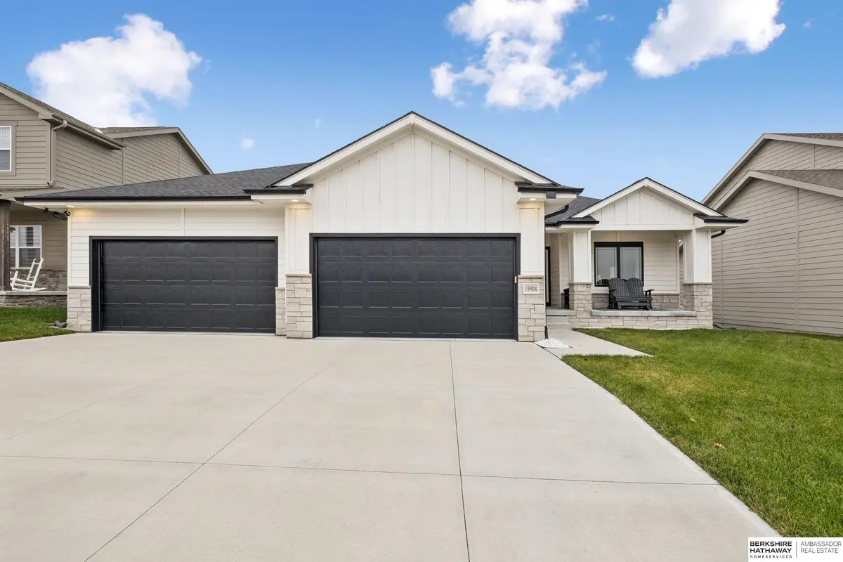 19904 Briar Street, Gretna, NE 68028 - Image #1