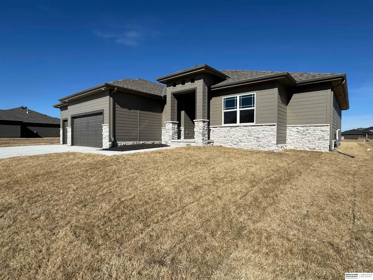 20814 Kansas Avenue, Elkhorn, NE 68022 - #1