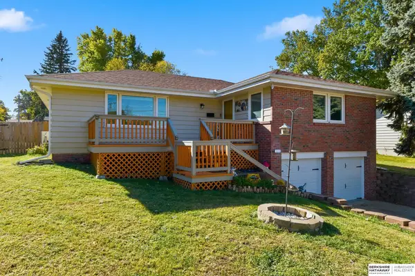 509 W Perry Street, Papillion, NE 68046