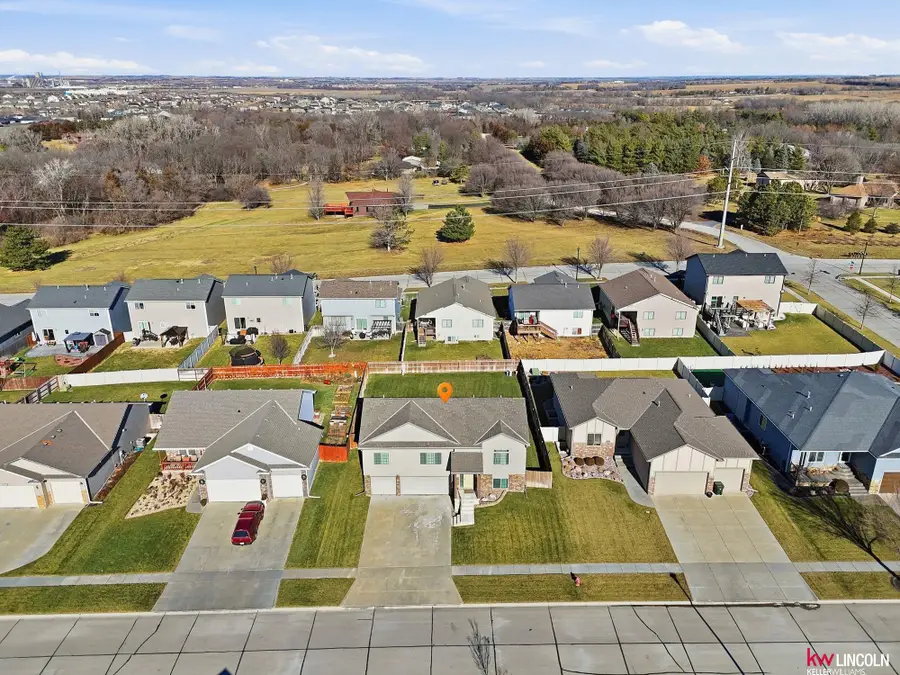 9238 Garland Street, Lincoln, NE 68505 - Image #2