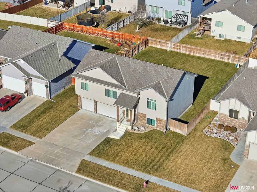9238 Garland Street, Lincoln, NE 68505 - Image #3