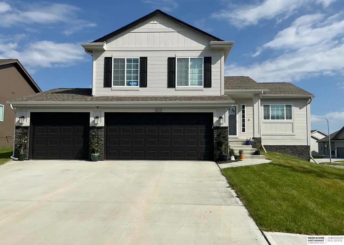 21054 Madison Street, Elkhorn, NE 68022 - #1