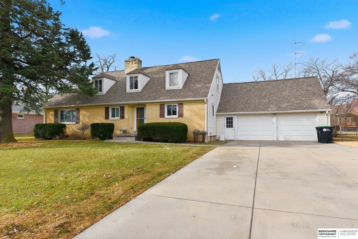 1116 Loveland Drive, Omaha, NE 68124 - Image #1