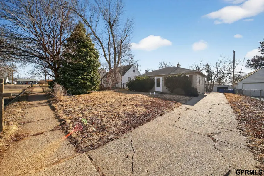 409 W 30th Avenue, Bellevue, NE 68005 - Image #3