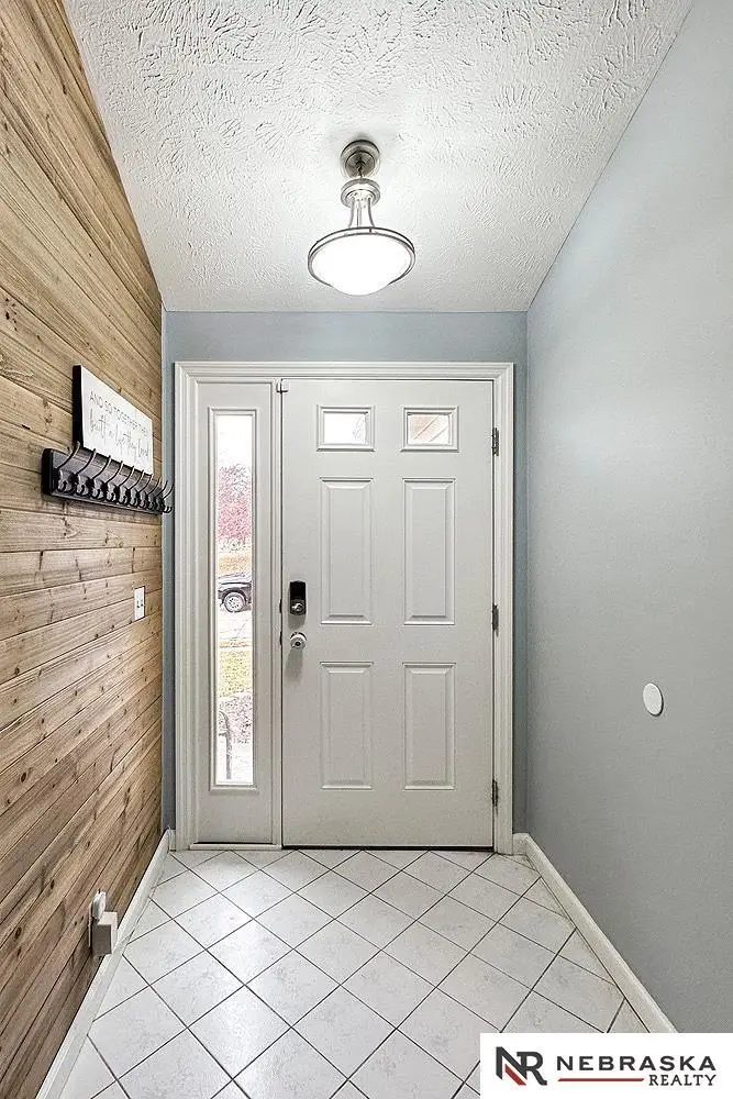 11756 Hartman Avenue, Omaha, NE 68164 - Image #2