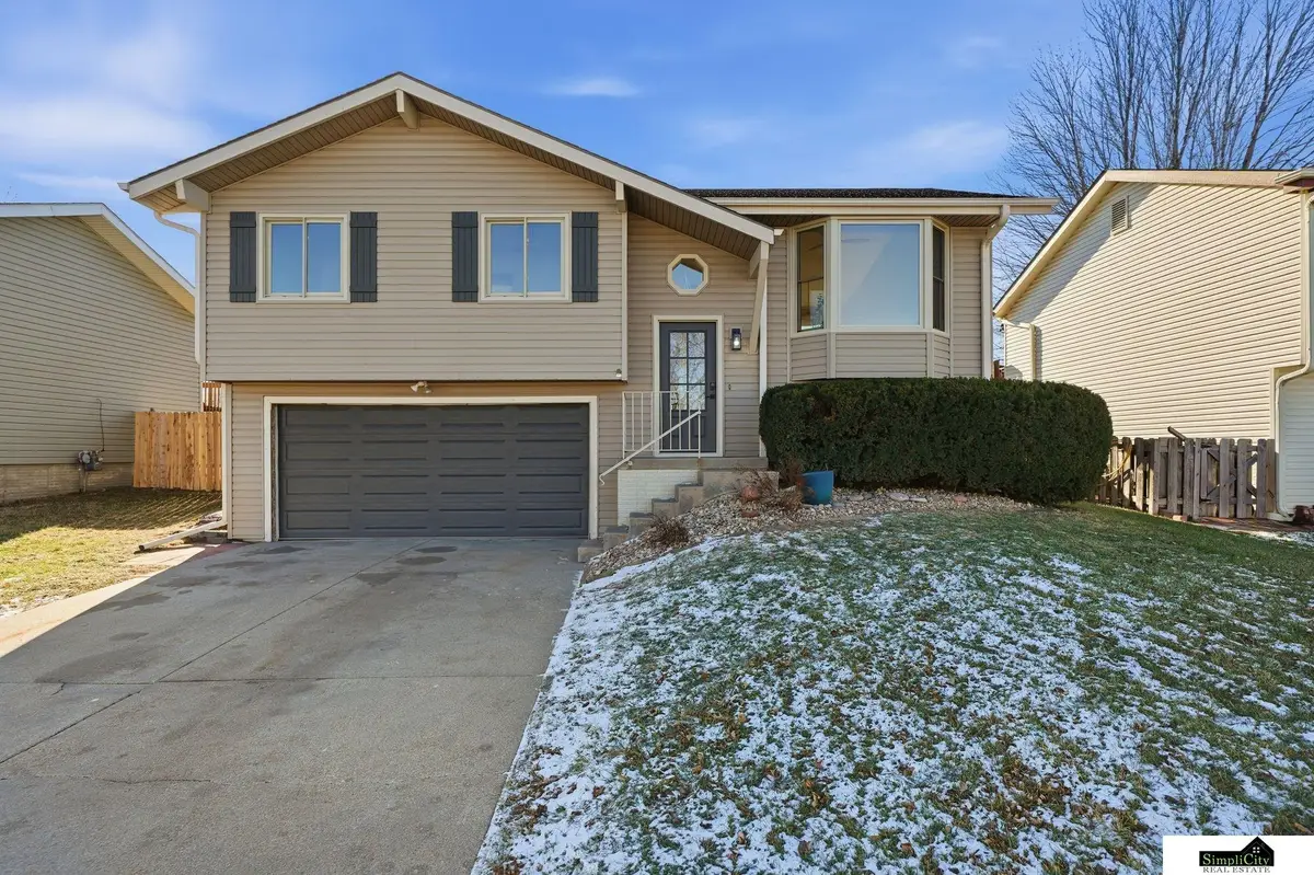 2121 W Cove Court, Lincoln, NE 68522 - Image #1
