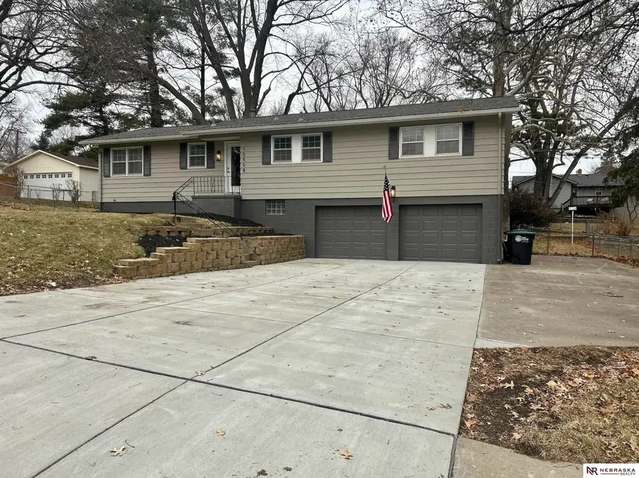 10508 Grover Street, Omaha, NE 68124 - Image #2