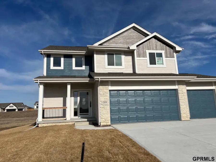 12039 S 45th Avenue, Bellevue, NE 68123 - #2