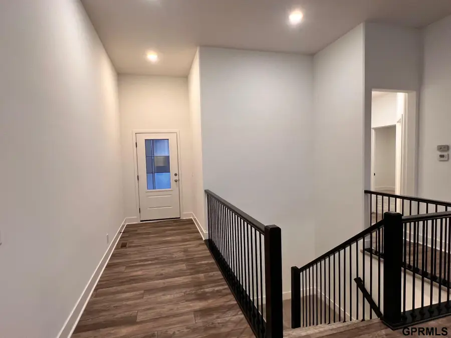 19820 Cinnamon Street, Chicago, NE 68135 - Image #3