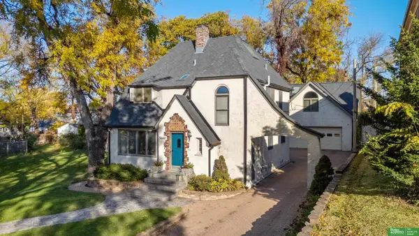 5660 Marcy Street, Omaha, NE 68106