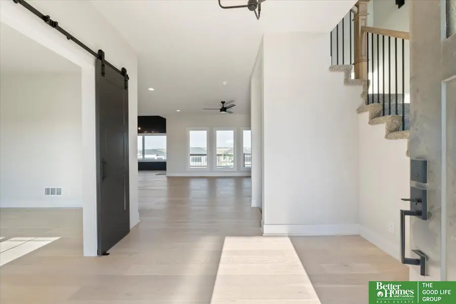 5607 N 213th Avenue, Elkhorn, NE 68022 - Image #3