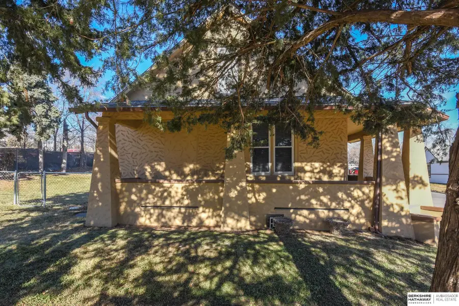 2300 Madison Street, Omaha, NE 68107 - Image #2