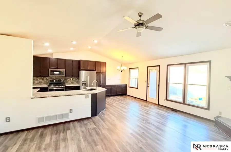 5016 NW 10th Street, Lincoln, NE 68521 - Image #2