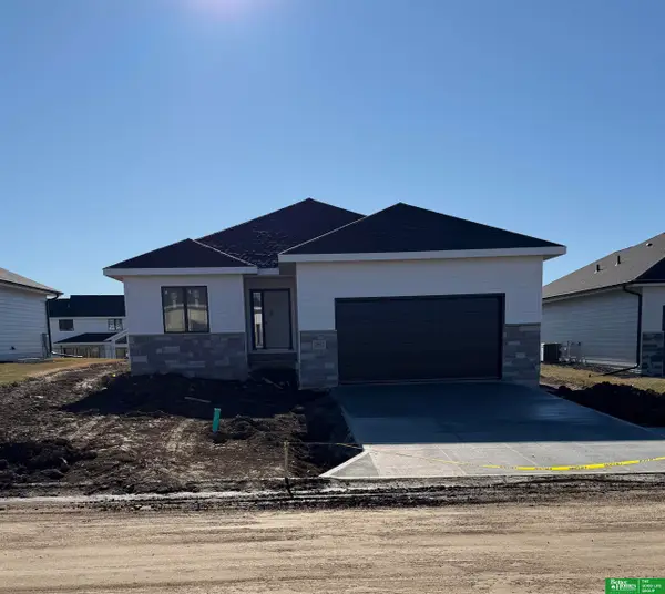 20947 Ellison Avenue, Elkhorn, NE 68022