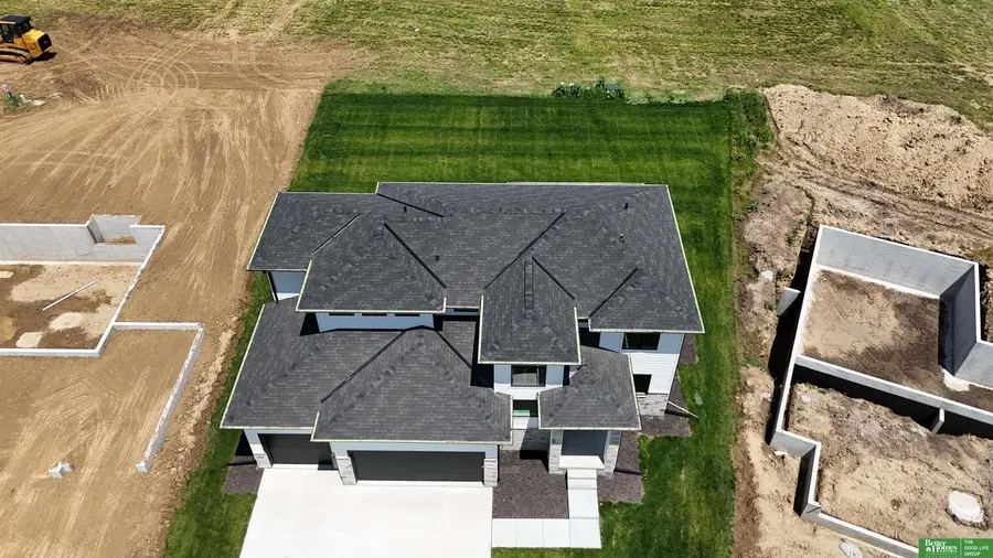 19606 Jaynes Street, Elkhorn, NE 68022 - Image #2