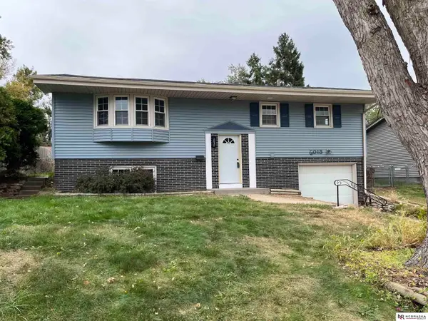 3015 S 137th Street, Omaha, NE 68144