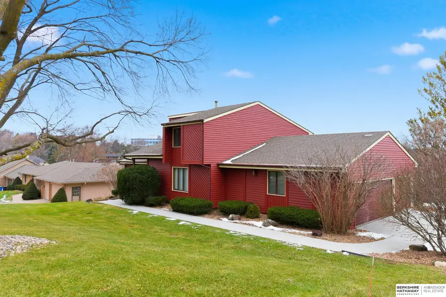 8514 Douglas Street, Omaha, NE 68114 - Image #3