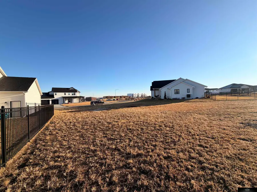 6468 S 208 Street, Elkhorn, NE 68022 - Image #3
