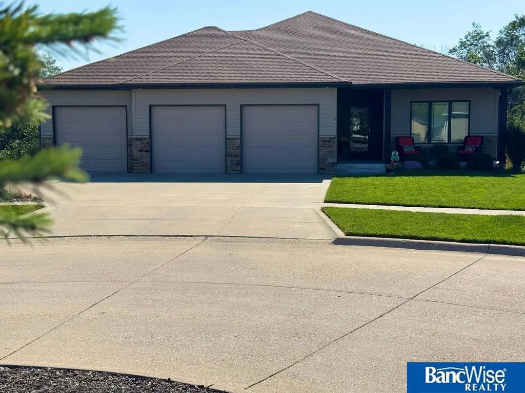 9547 Eastview Road, Lincoln, NE 68505 - #1