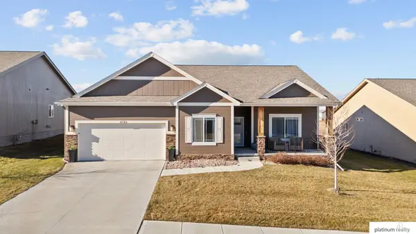 6212 S 213 Street, Elkhorn, NE 68022