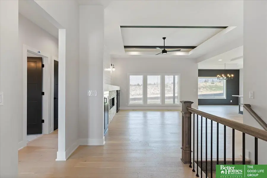 5516 N 212th Avenue, Elkhorn, NE 68022 - Image #3