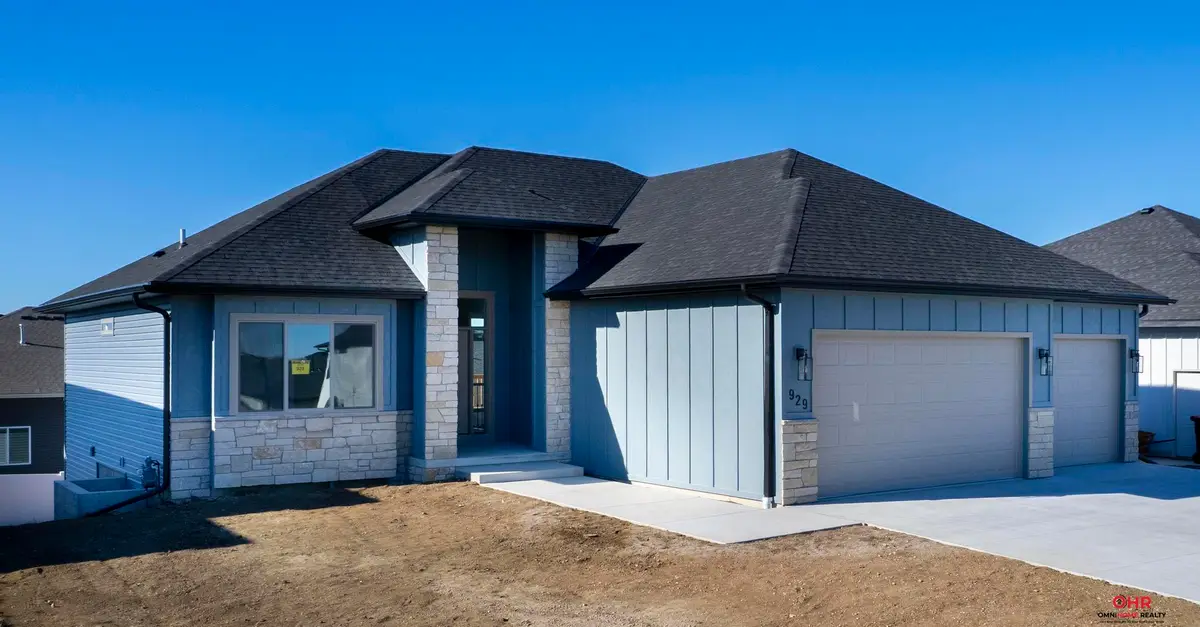 929 N 106th Street, Lincoln, NE 68527 - Image #1