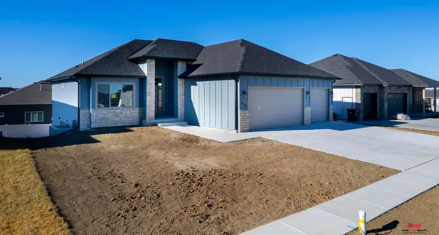 929 N 106th Street, Lincoln, NE 68527 - Image #2