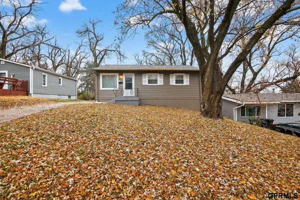 4237 Curtis Avenue, Omaha, NE 68111