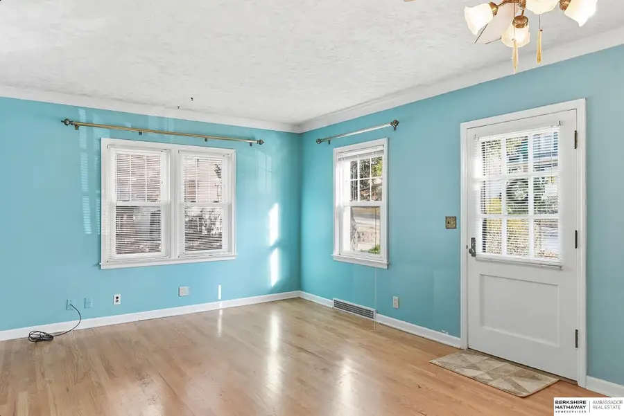 1828 N 49th Street, Omaha, NE 68104 - Image #3