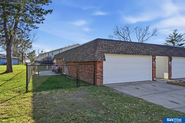 1601 Granada Lane, Lincoln, NE 68528