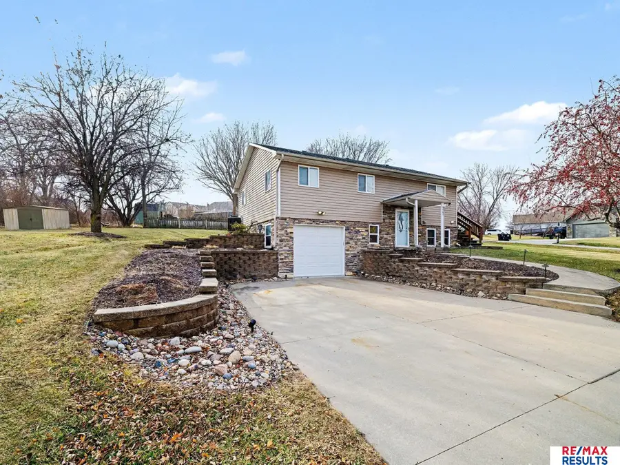 8603 Pine Court, Plattsmouth, NE 68048 - Image #3