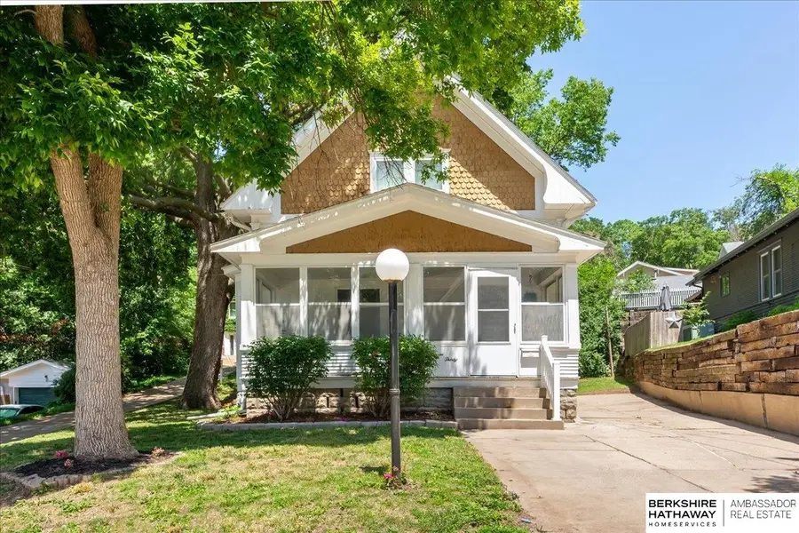 330 Fuller Avenue, Council Bluffs, IA 51503 - Image #2