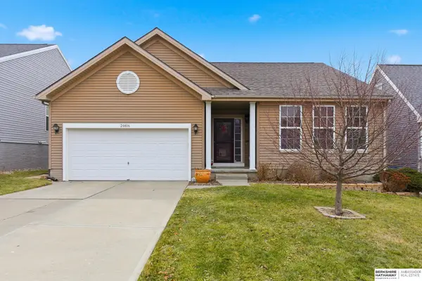 20816 Honeysuckle Drive, Omaha, NE 68022