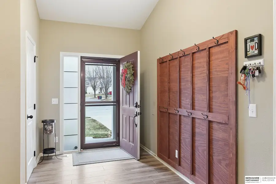 20816 Honeysuckle Drive, Chicago, NE 68022 - Image #3