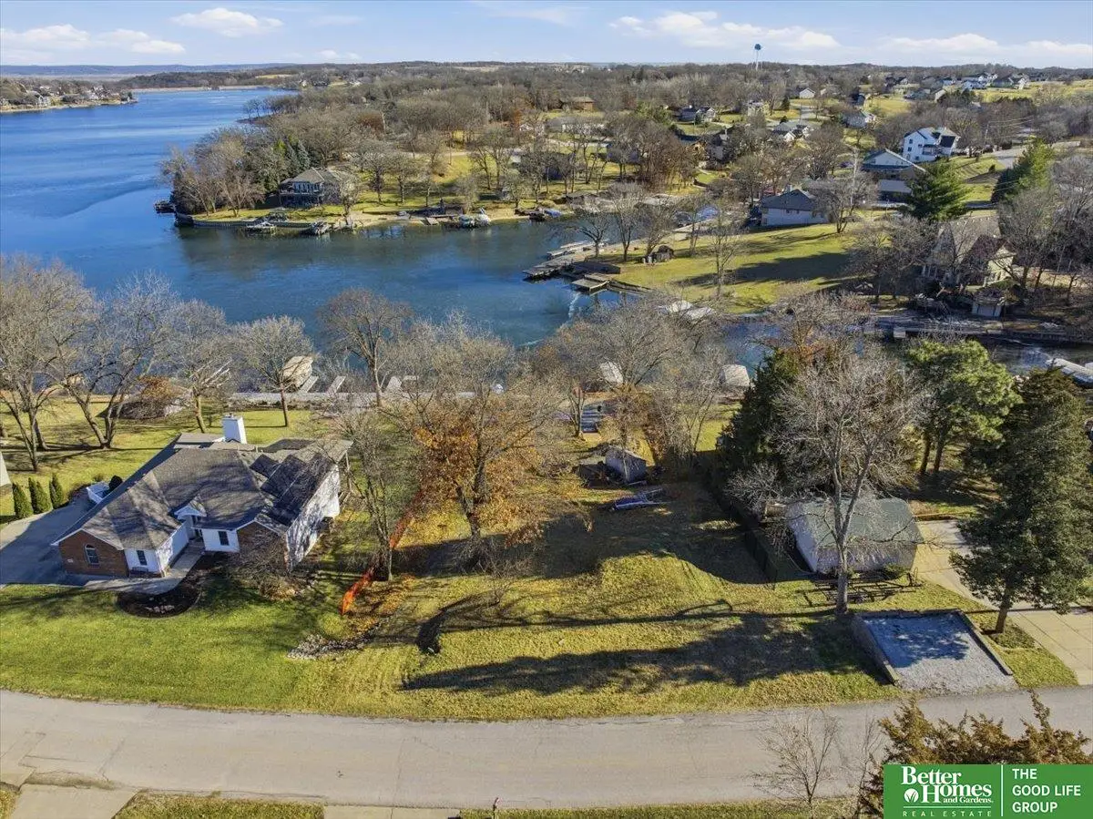 9113 Murray Drive, East Rock Bluff, NE 68028 - Image #1