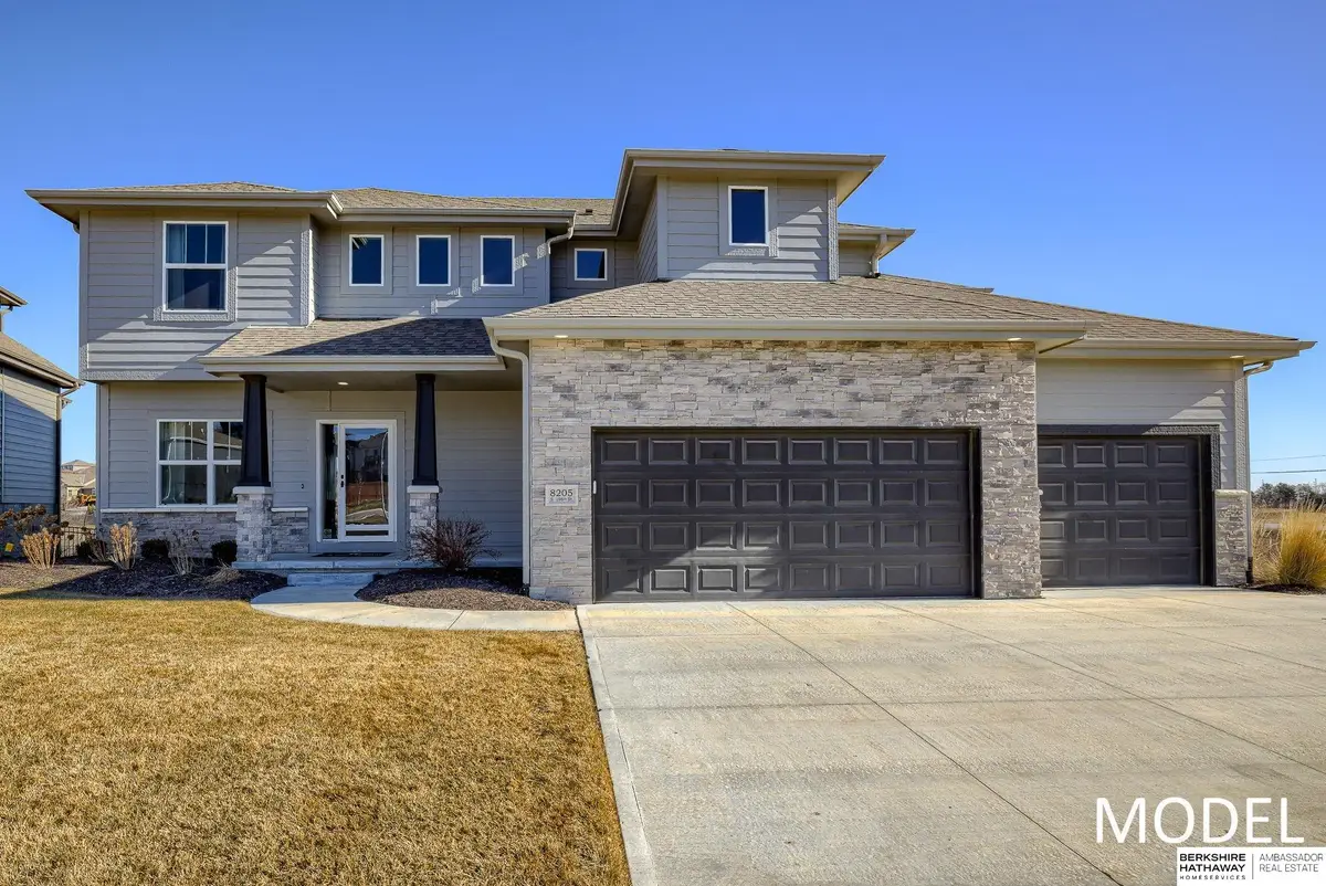 8205 S 196 Street, Gretna, NE 68028 - Image #1