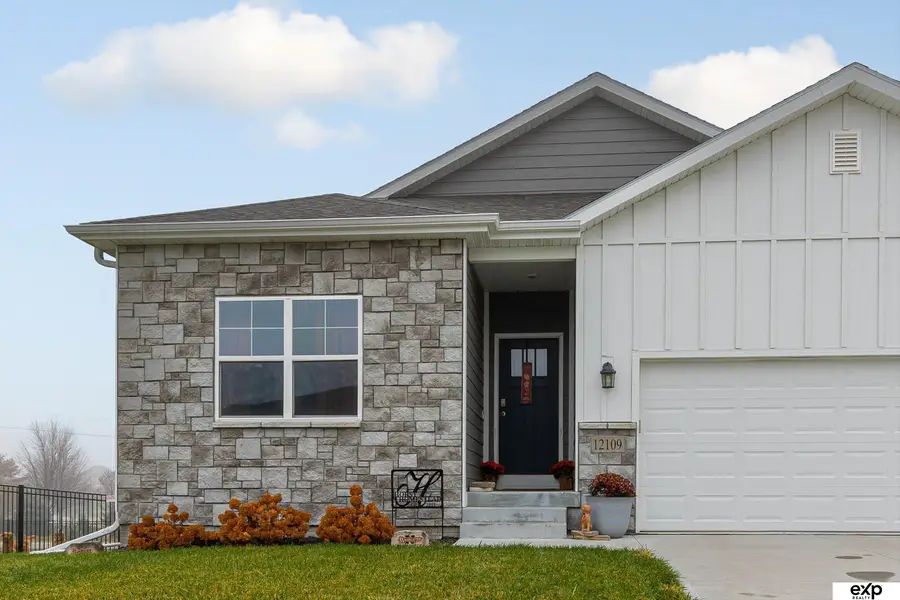 12109 S 204 Avenue, Gretna, NE 68028 - Image #2
