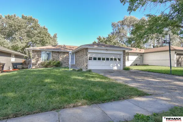 5320 Spruce Street, Lincoln, NE 68516