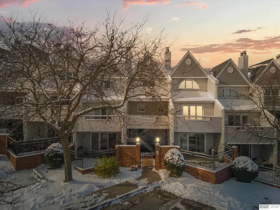 104 S 37th Street #3, Omaha, NE 68131 - Image #2