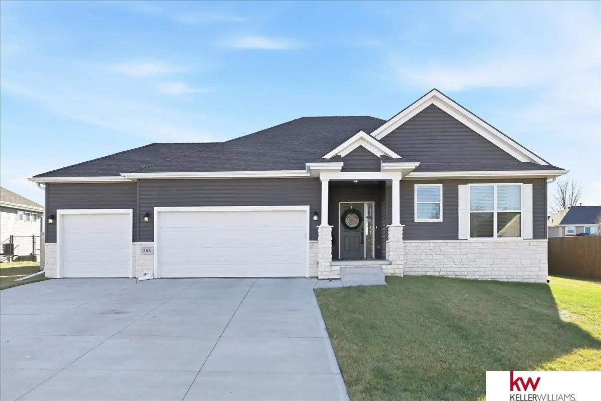 2109 Hedgeapple Road, Plattsmouth, NE 68048 - Image #1